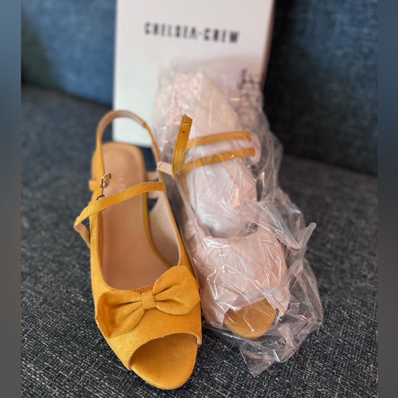 chelsea crew Shoes - Chelsea Crew Yellow Bow Detail Heels sz 9